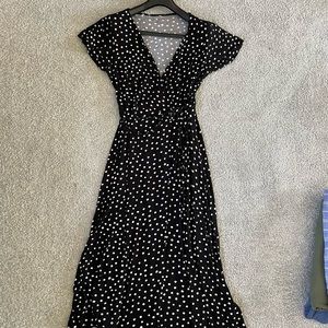 A Pea in the Pod Maternity/Nursing Wrap Dress